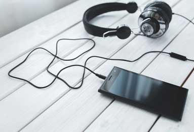 爱游戏（ayx）| 爱游戏体育官方网站 - AYX SPORTS-未来新星！泰兰-斯托克斯在曼巴邀请赛多次暴扣