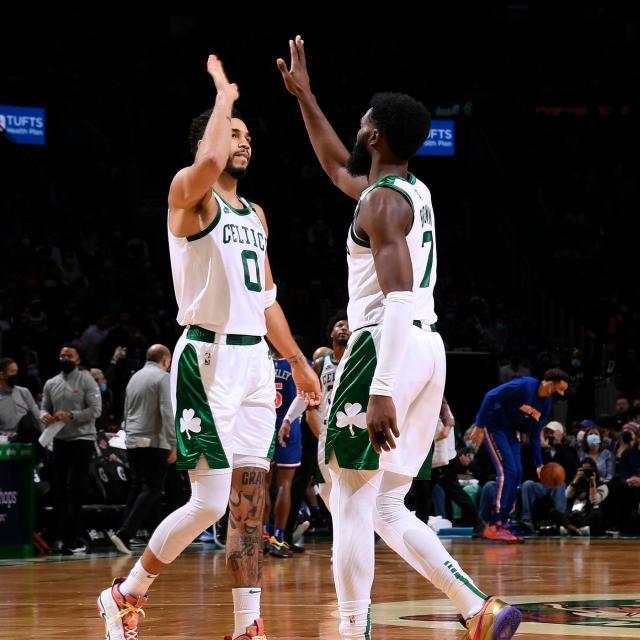 爱游戏（ayx）| 爱游戏体育官方网站 - AYX SPORTS-顶薪续约迟迟未能达成 布朗想和塔图姆平起平坐