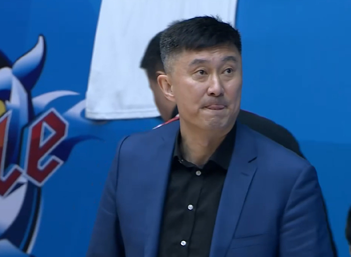 爱游戏（ayx）| 爱游戏体育官方网站 - AYX SPORTS-霸气！杜锋回怼记者：我没有遗憾，很多球队没有冠军，我们有11个|北京队|广东队|广东男篮|北京首钢|比赛_新浪体育_新浪新闻